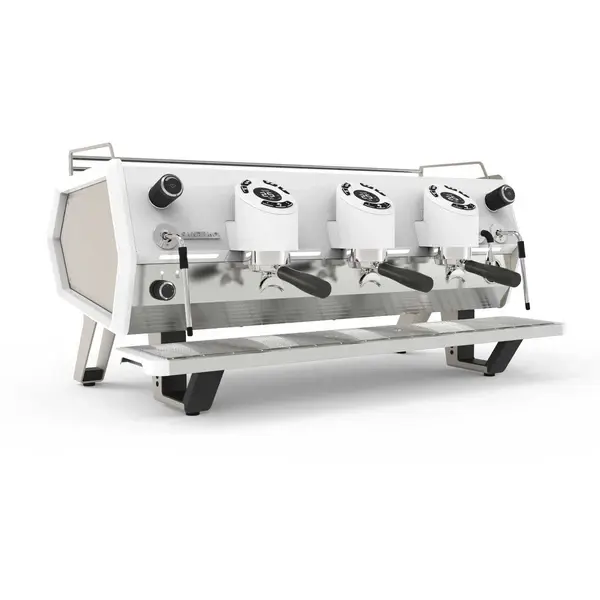 Sanremo D8 Pro Tam Otomatik Espresso Kahve Makinesi, 3 Gruplu