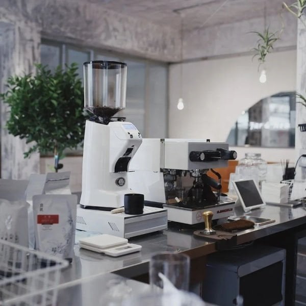 EUREKA ZENİTH 65 NEO Kahve Değirmeni, 1200 Gr Hazne